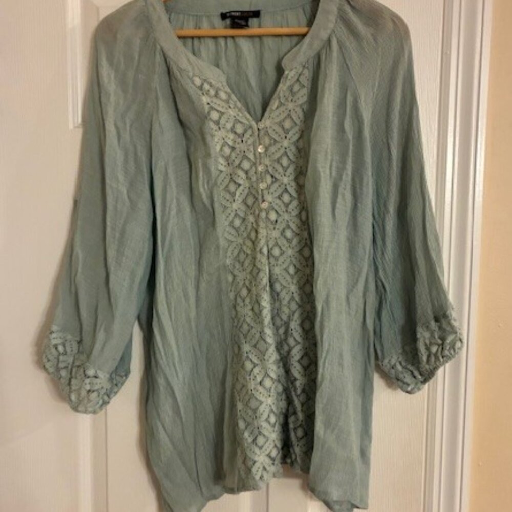 Robert Louis Women's Plus Green w lace insets Short sleeve Flowy Boho Size 1X